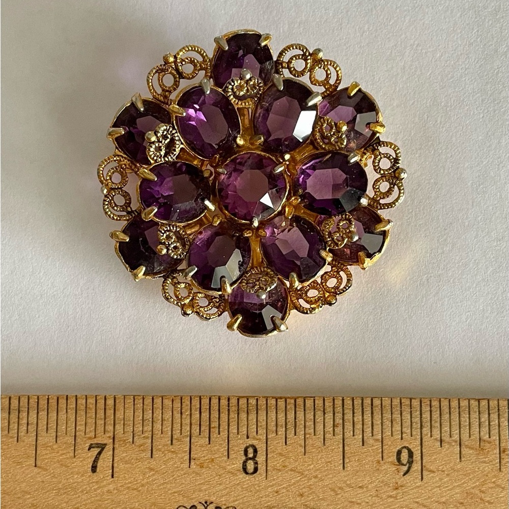 Vintage Goldtone Filigree Brooch With Dark Amethyst Crystal Stones - Picture 5 of 5